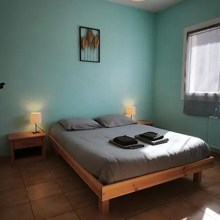 Du Petit Chemin شقة *